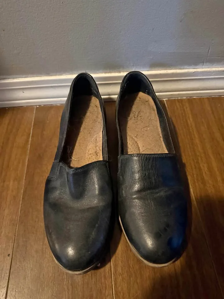 Clark’s leather shoes thumbnail