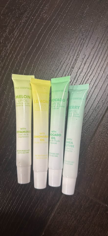 Brand-new lip oils - photo 4