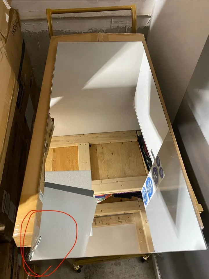 Gold Bar Cart – Serving Trolley with Mirrored Shelves image indicator(10)