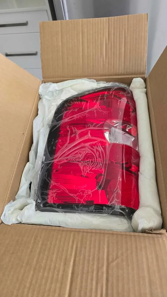 Chevy Silverado & GMC Sierra Taillights image indicator(2)