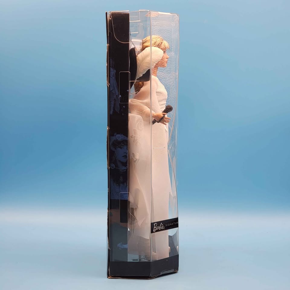 🥳FACTORY SEALED🤩 Stevie Nicks Barbie Bella Donna - photo 4