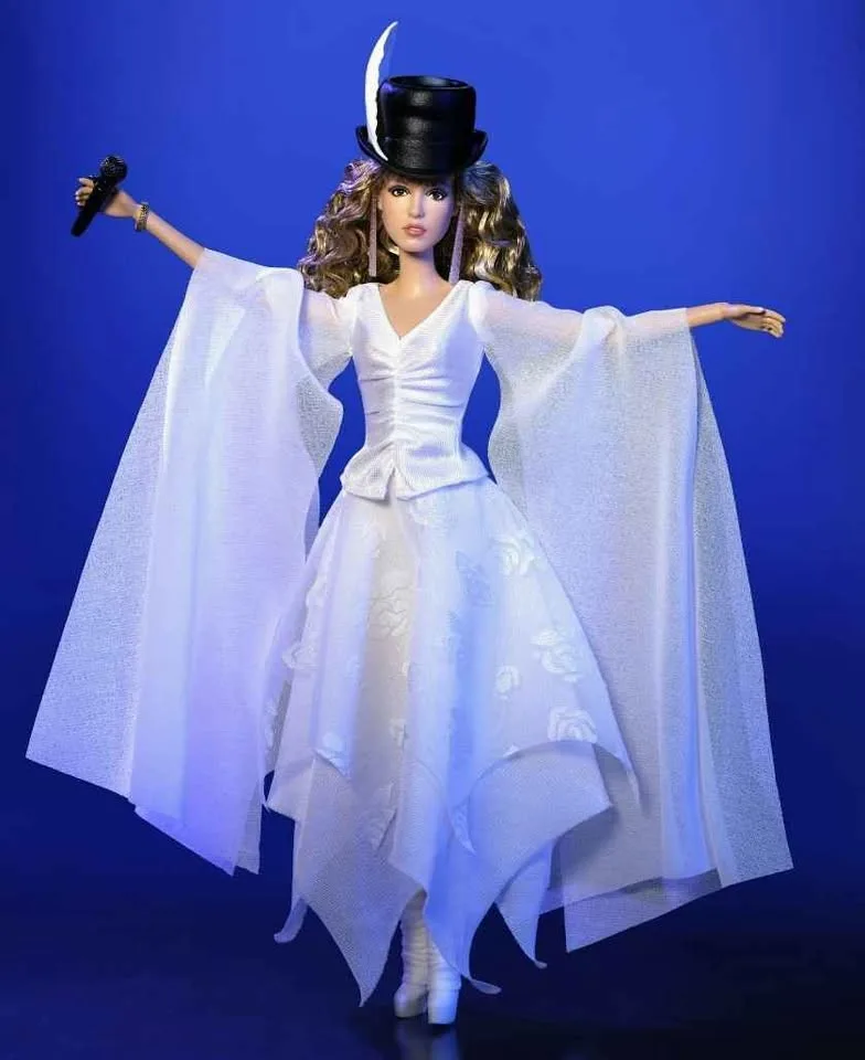 🥳FACTORY SEALED🤩 Stevie Nicks Barbie Bella Donna image indicator(8)