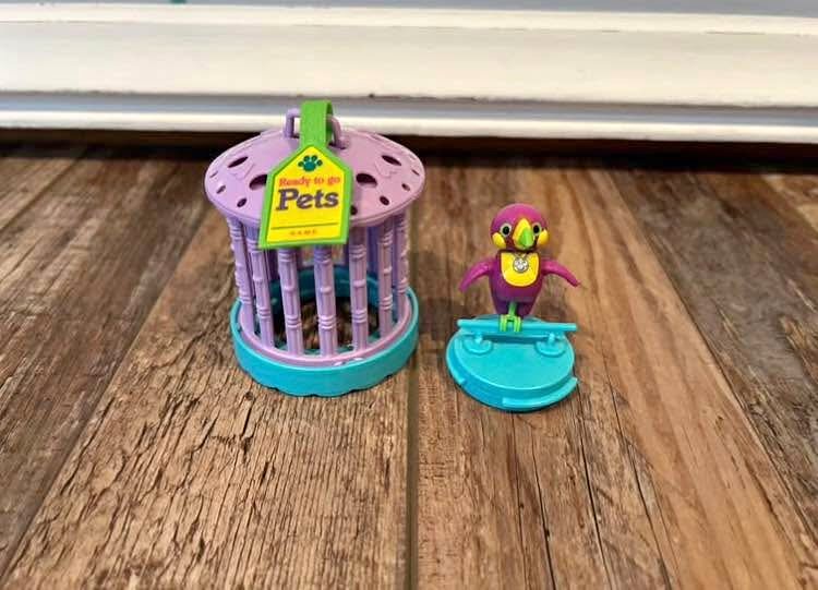 Vintage Littlest Pet Shop ticklish toucan