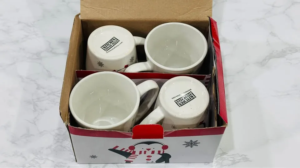🎄 Cute Penguin Winter Mug Set – 4 Pack 🐧☕ image indicator(2)