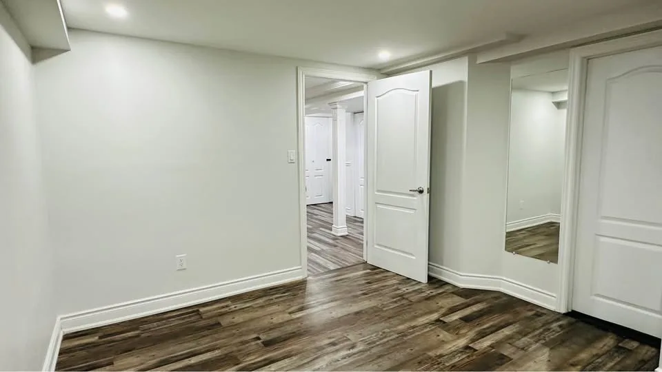 1 bed 1 bathroom – Townhouse image indicator(10)