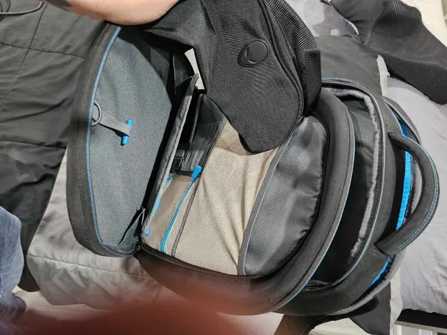 Alienware Backpack image indicator(2)