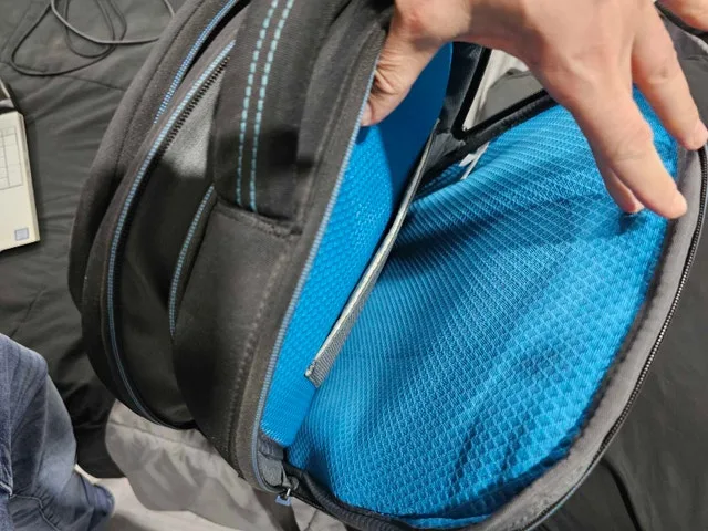 Alienware Backpack image indicator(4)