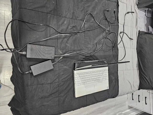 Alienware Laptop image indicator(3)