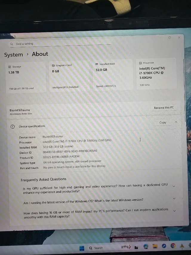 Alienware Laptop image indicator(7)