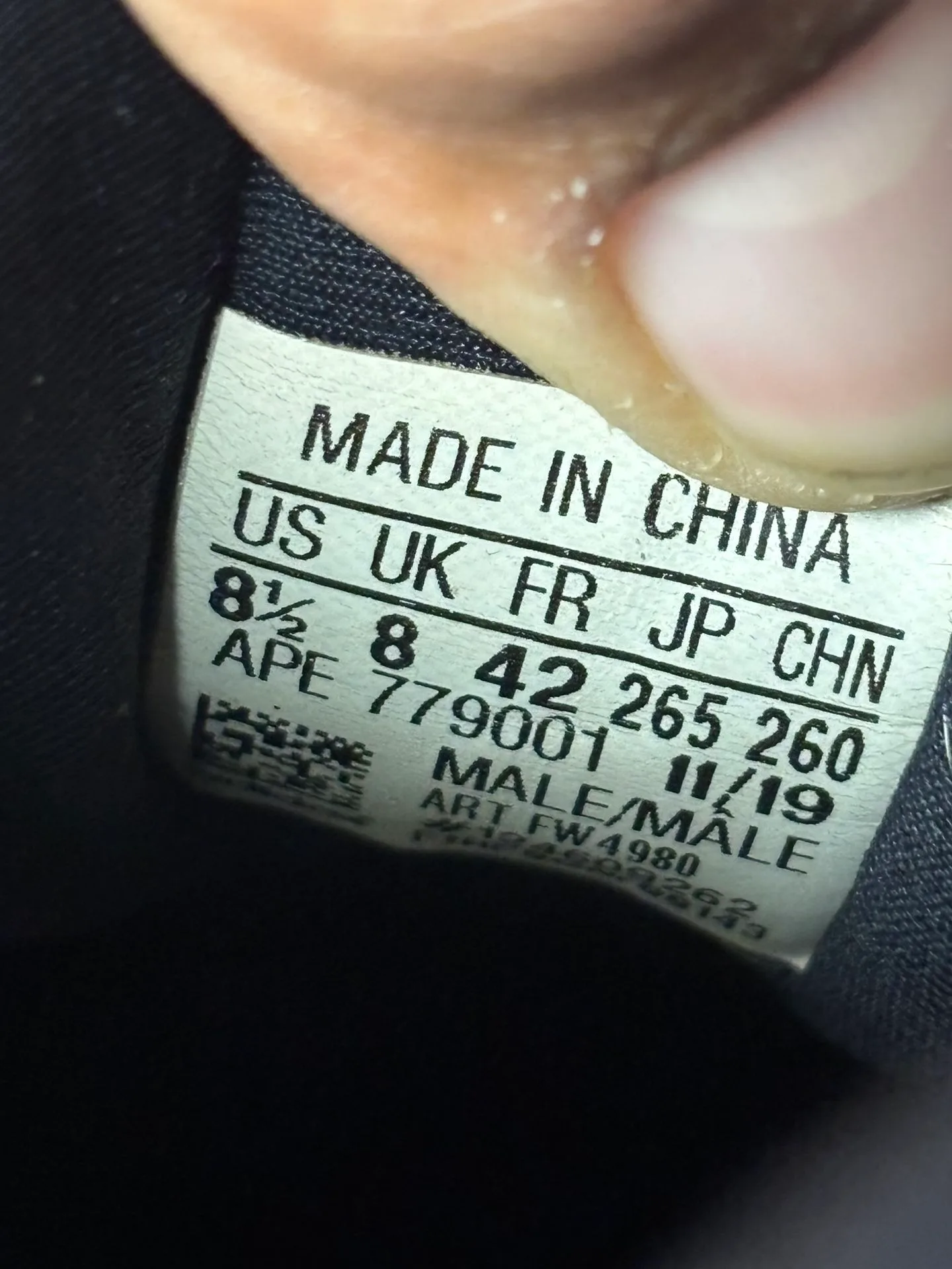 Adidas Yeezy 700 Azel image indicator(6)