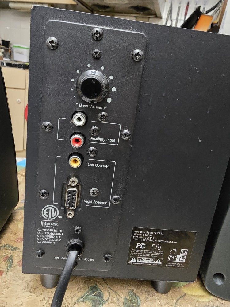 Logitech Speaker System Z323 2.1 - photo 2