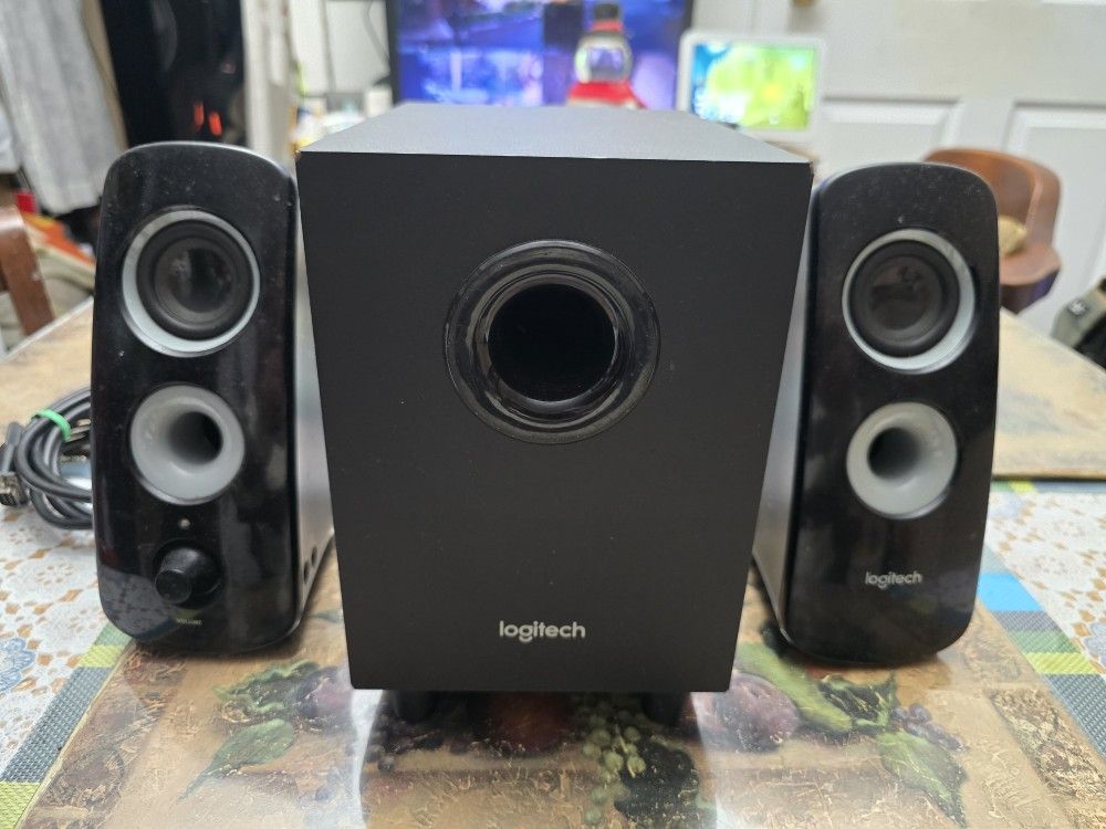 Logitech Speaker System Z323 2.1 - photo 5