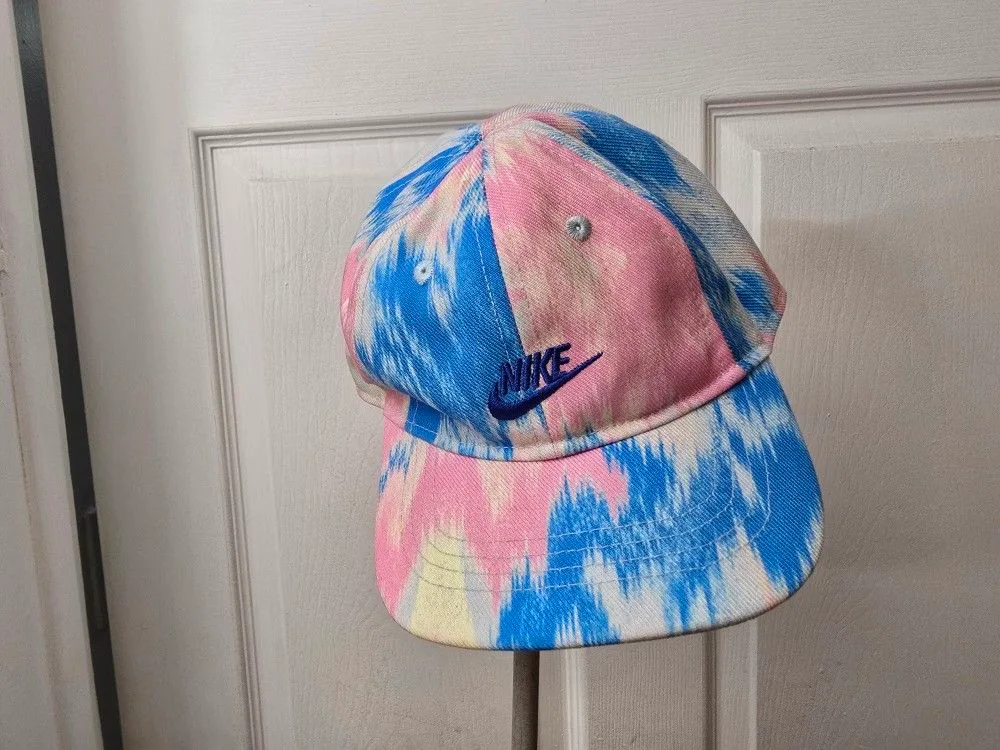 Nike Infant Printed Curved Brim Cap Pink n Blue image indicator(3)