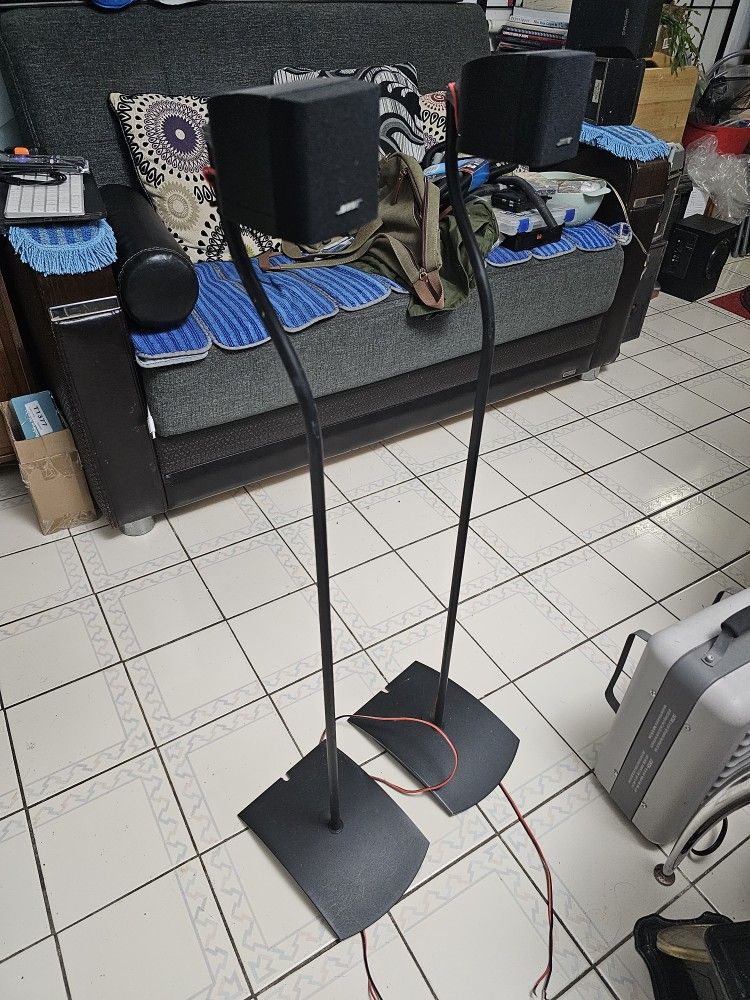 Bose Single Cube Jewel Speakers With OEM Bose Stand - photo 3