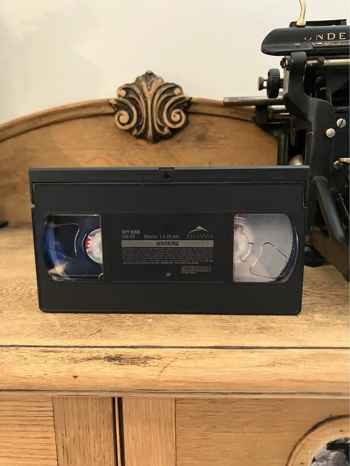 Spy Kids VHS - photo 2