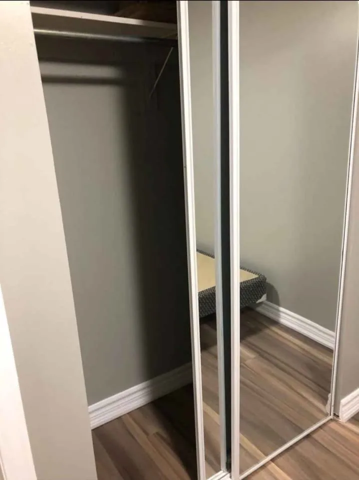 1 Bed 1 Bath - House image indicator(4)