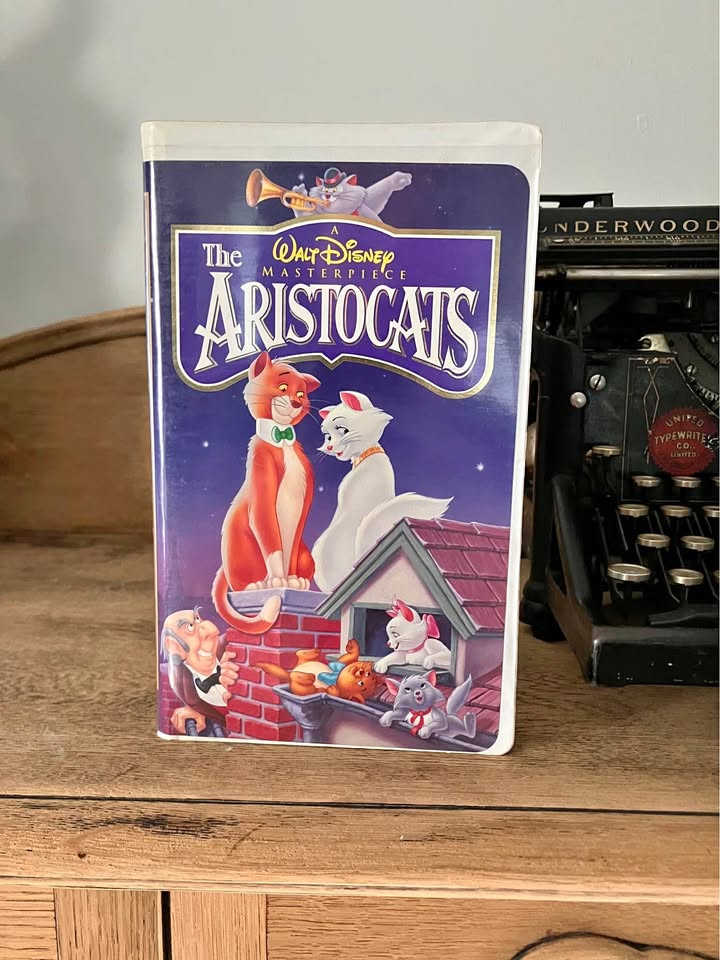 Disney Aristocats VHS