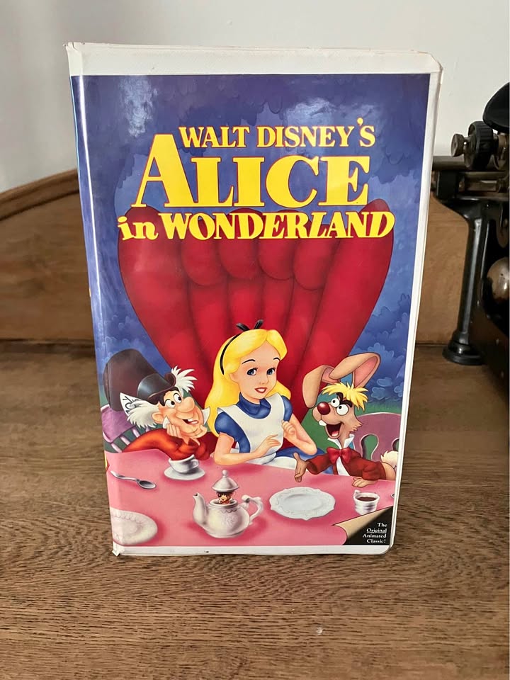 Walt Disney's Alice in Wonderland VHS
