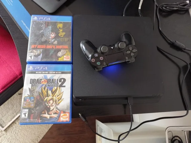 (Delivery) PS4 Slim w/games image indicator(4)