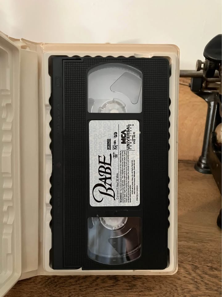 Babe VHS Tape - photo 2