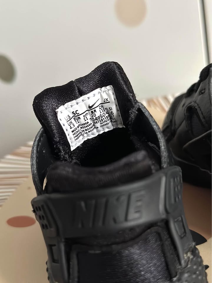 Nike Huarache Run Shoes 5C toddler - photo 5
