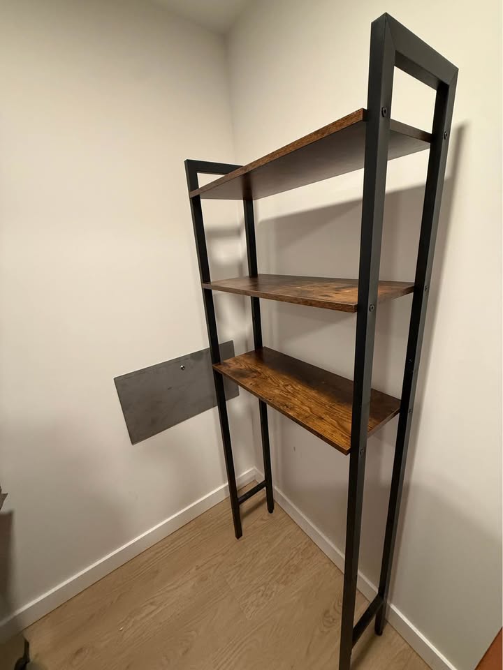 Bathroom Shelves - photo 2