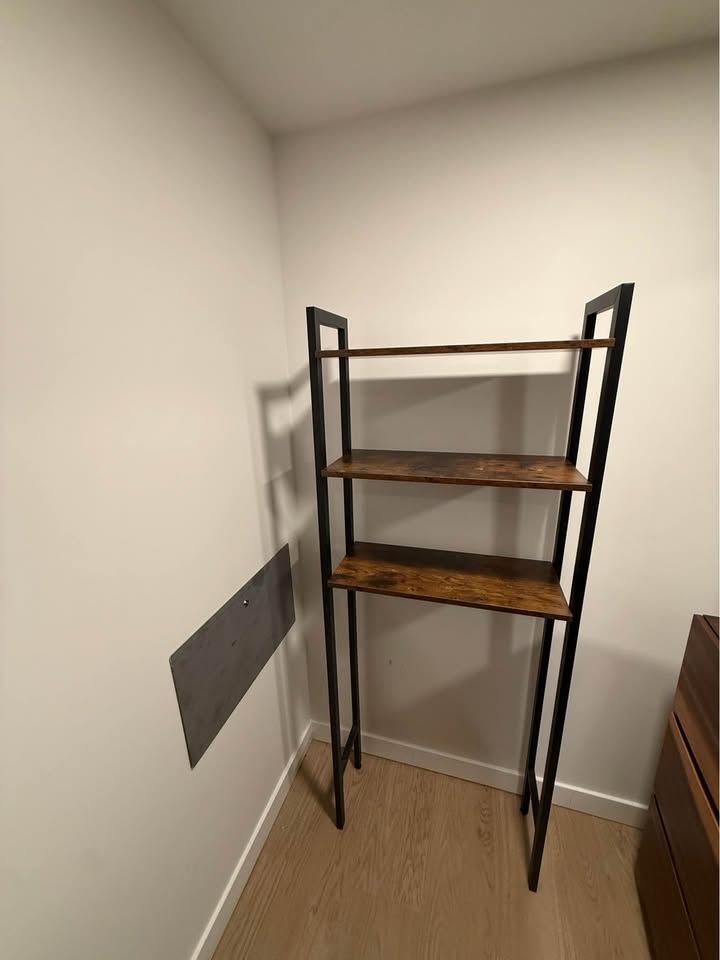 Bathroom Shelves - photo 3