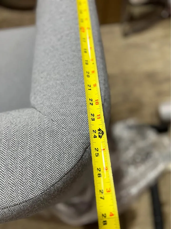 Brand new EQ3 armchair image indicator(7)