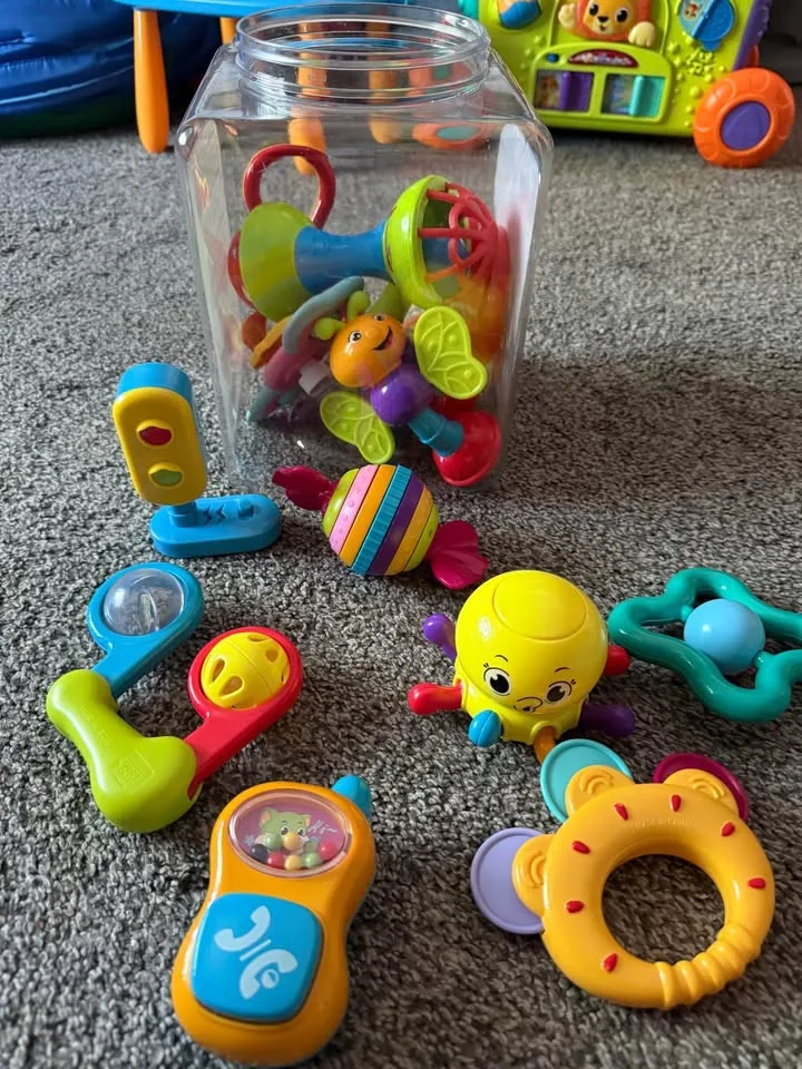 V tech or other branded toys for ages 6 months and up. Hardly us image indicator(2)