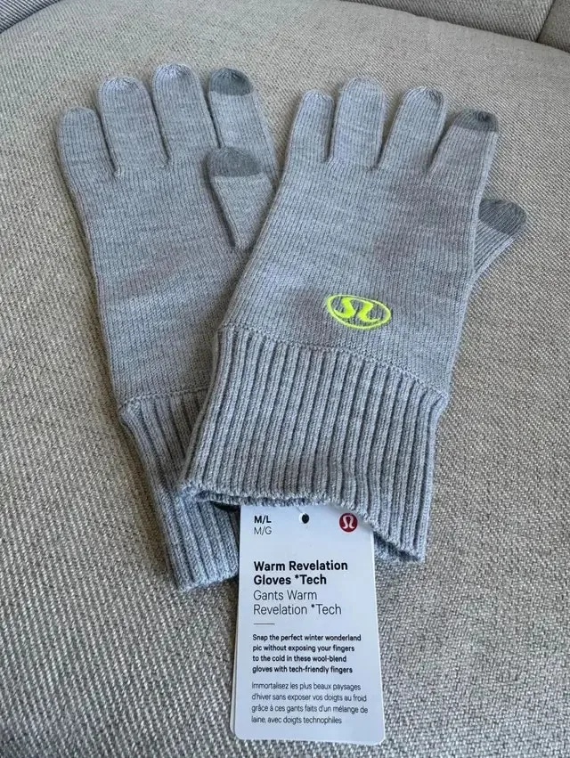Lululemon Warm Revelation Gloves
