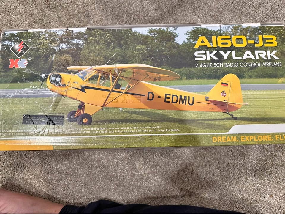 A160- J3 Skylark RC Plane with Gyro