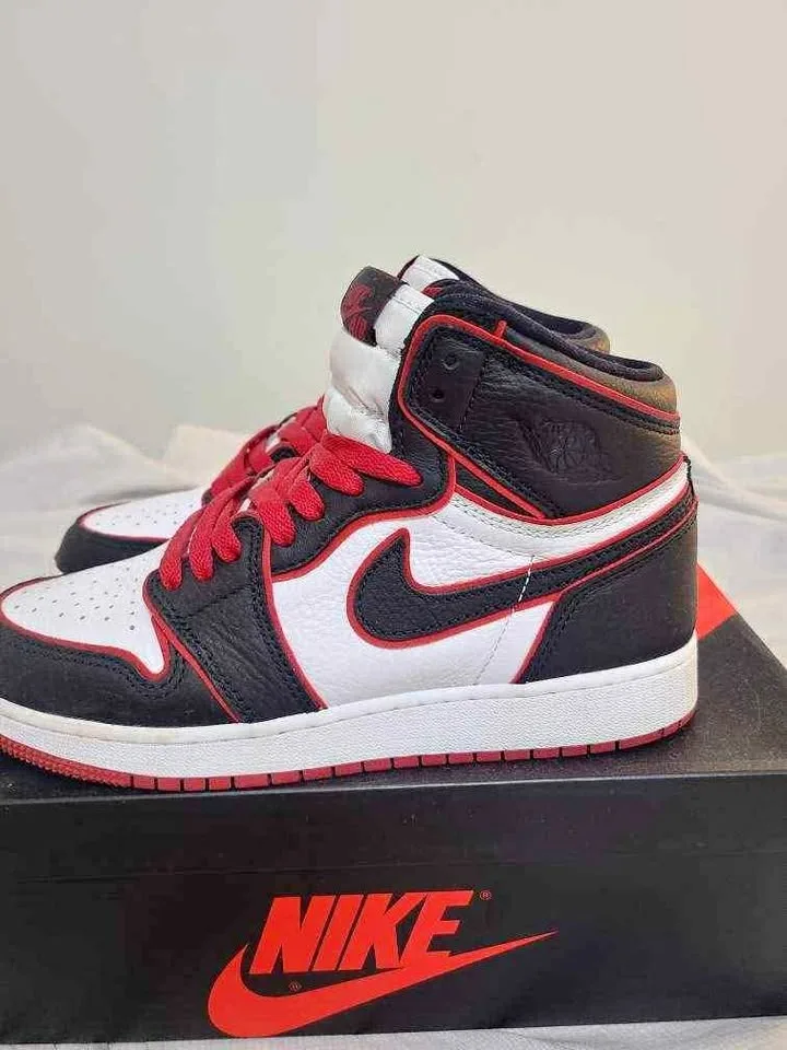 Jordan 1 Retro High Bloodline size 6 men's