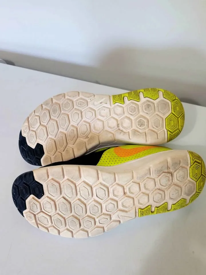 Boys Nike Flex Experience RN5 Shoe Size 4Y image indicator(4)