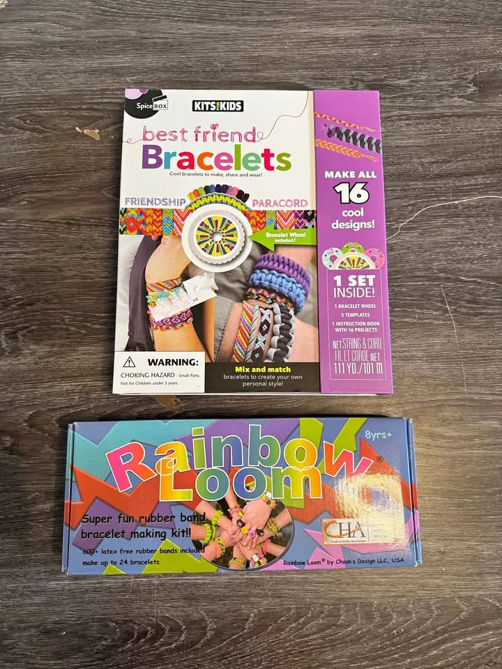 Friendship Bracelet Maker & Rainbow Loom thumbnail