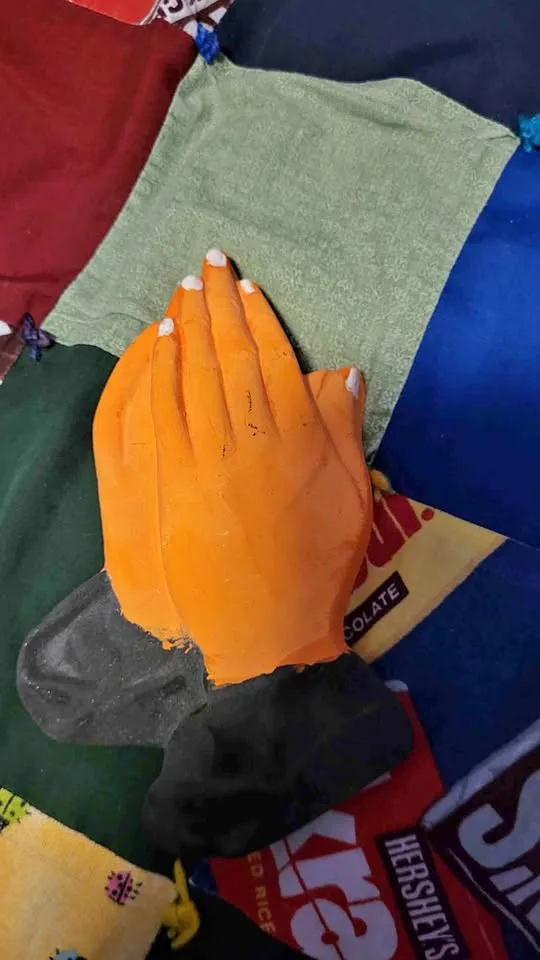 Prayer hands thumbnail