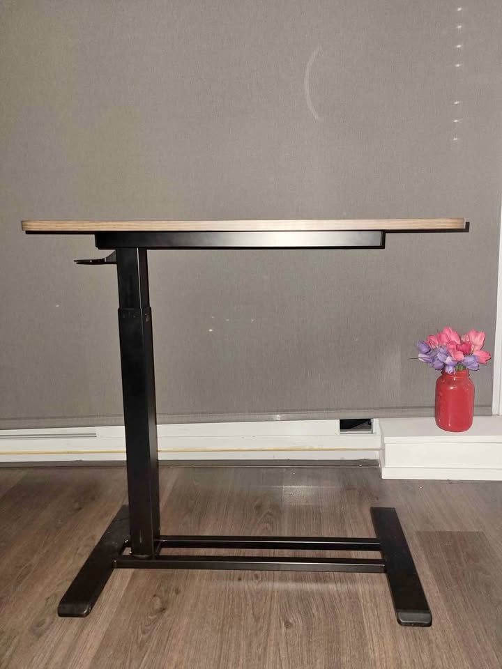 Adjustable Side Table