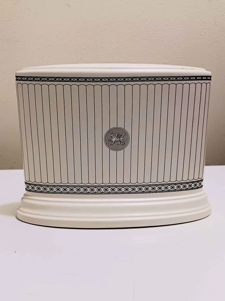 Vtg Wedgwood Contrasts Clock image indicator(2)