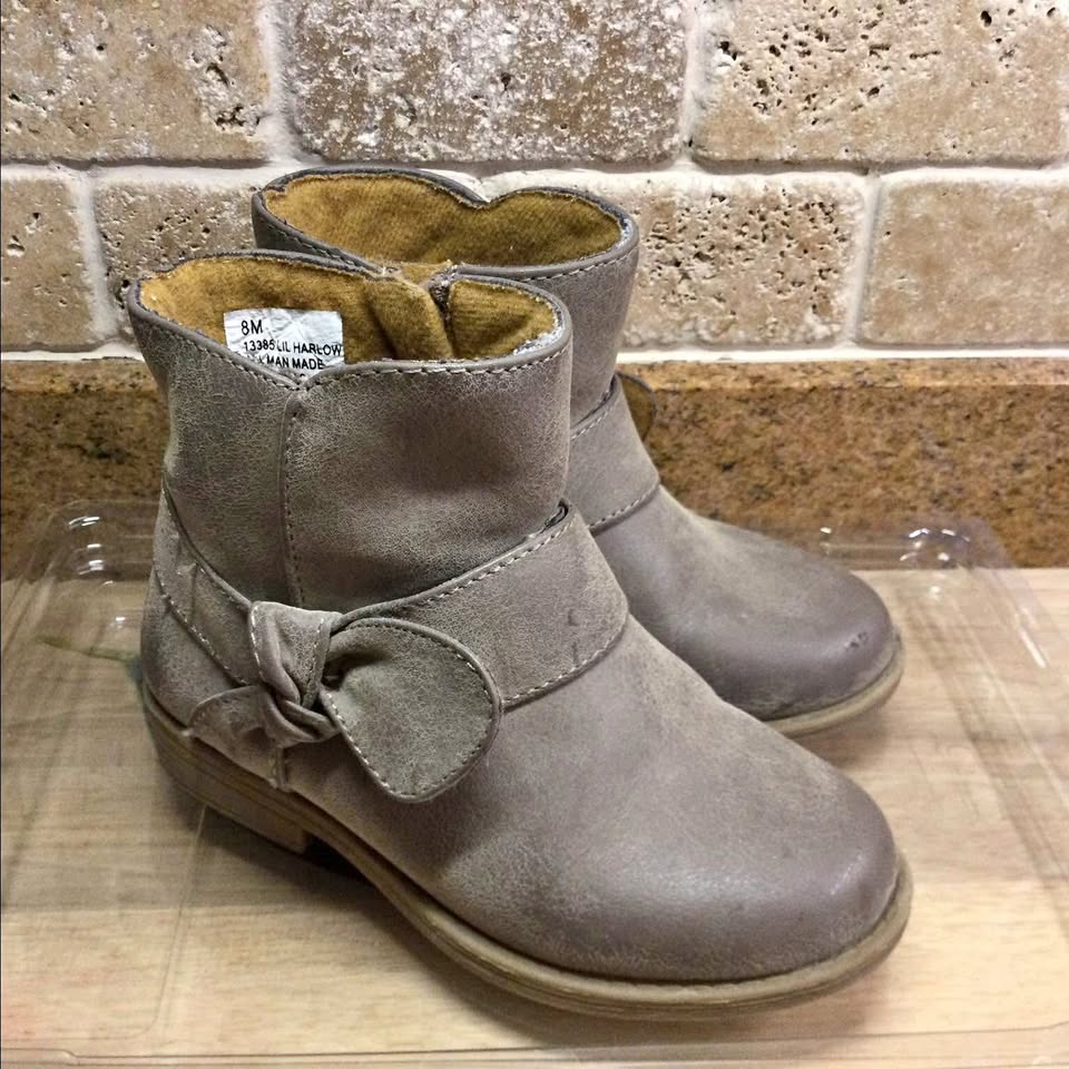 EUC Toddler Girl Boots - 8M