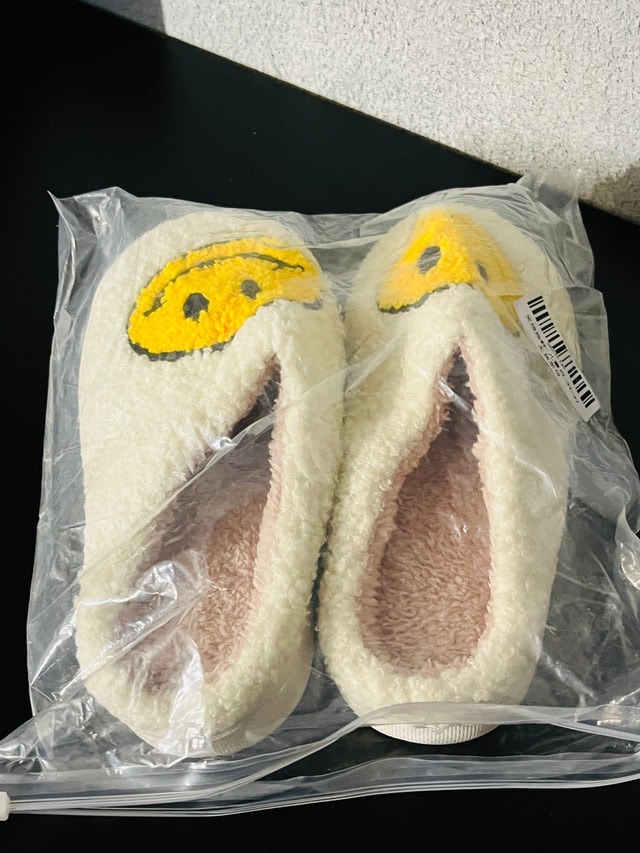 Smiley Face Slippers-Side 32/33 - photo 4