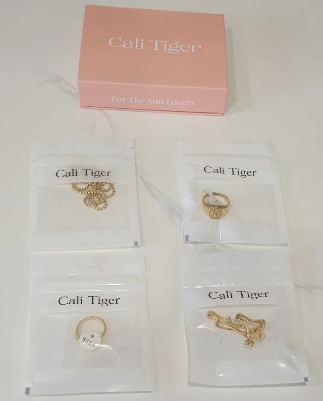 Cali Tiger Box Collection image indicator(6)