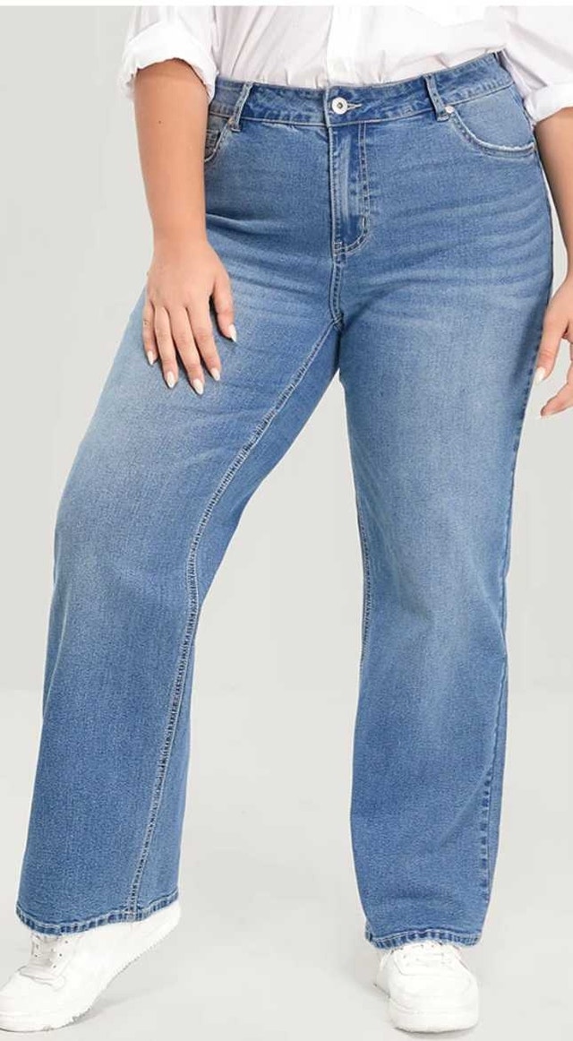 Bloomchic women relaxed fit jeans, size 18 - photo 2