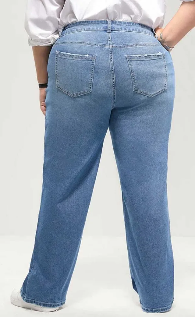 Bloomchic women relaxed fit jeans, size 18 image indicator(6)