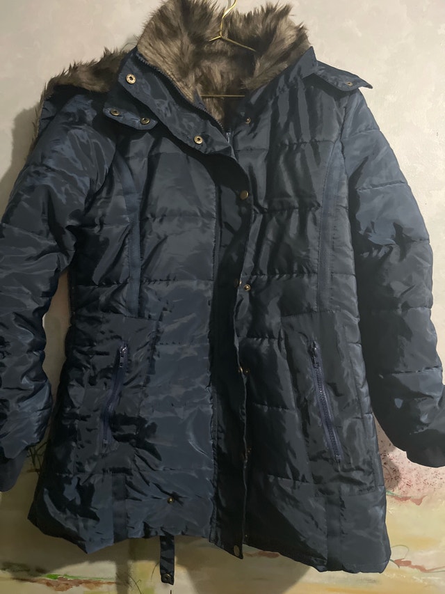 Womens Winter Coat! M
