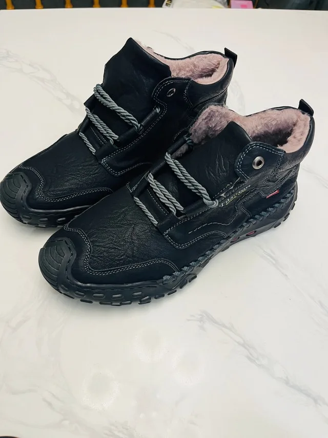 Stylish Casual Boots! Size 11 image indicator(3)