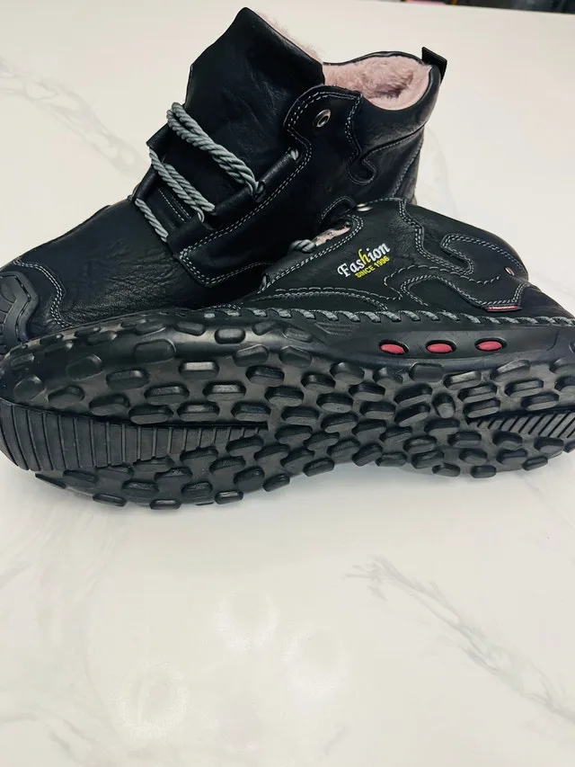 Stylish Casual Boots! Size 11 image indicator(4)