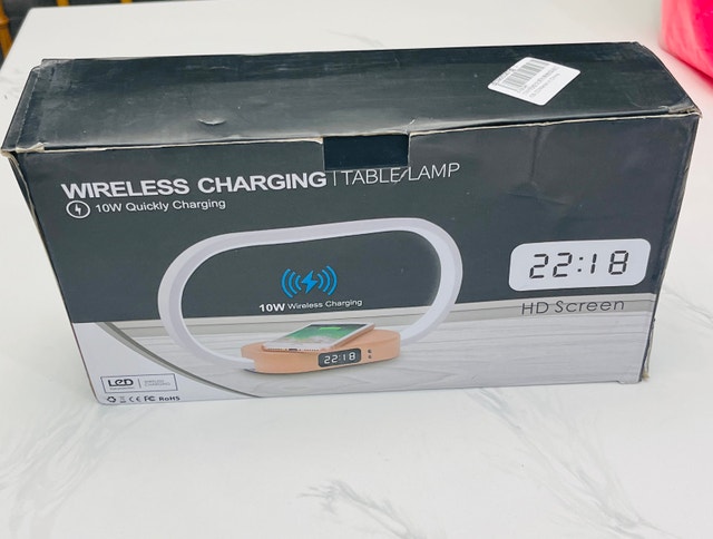 Wireless Charging Table Lamp! - photo 4