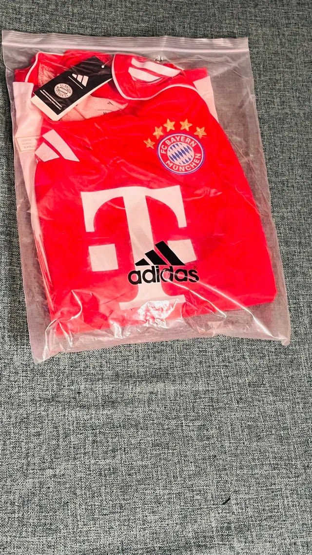 Adidas Bayern Munchen Jersey image indicator(5)