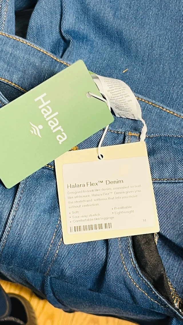 Halara Denim Flare Leggings image indicator(4)