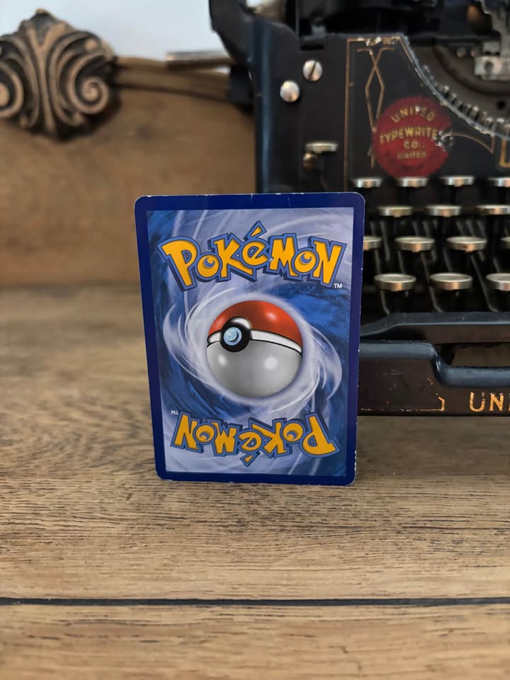 Pikachu 5/12 McDonald's Collection Pokemon 2016 - photo 2
