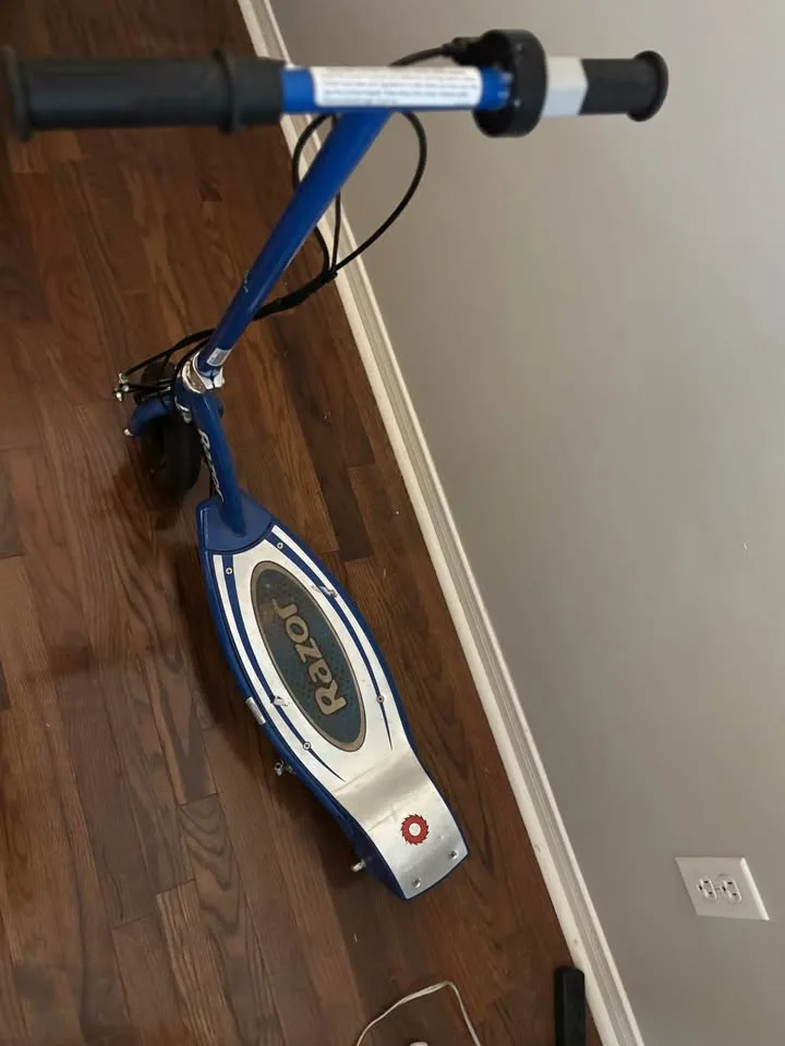 Razor Power Core E175 Electric Scooter image indicator(4)